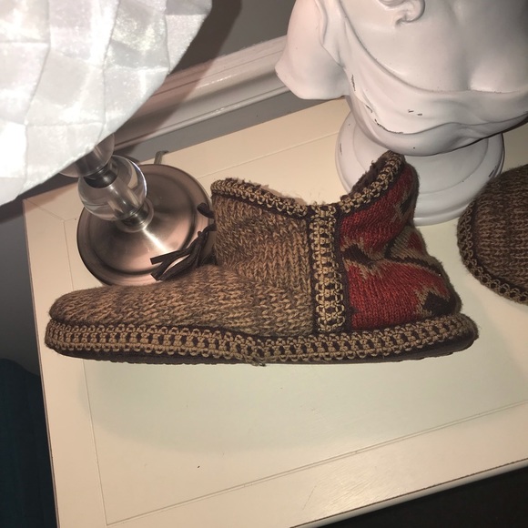 Shoe - Picture 6 of 6